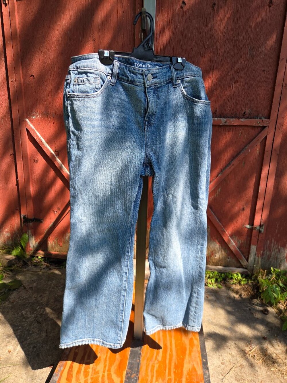 Torrid Medium Wash Straight Leg Mid Rise Denim Jeans | Women's Size 16 XS